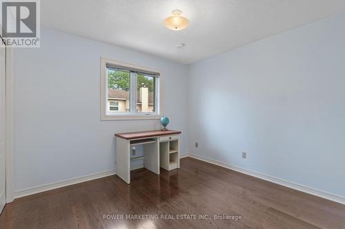 1552 Blohm Drive, Ottawa, ON 
