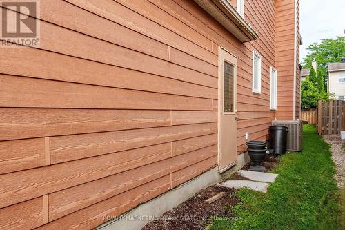 1552 Blohm Drive, Ottawa, ON 