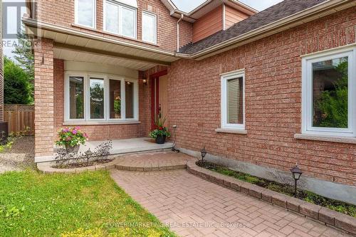 1552 Blohm Drive, Ottawa, ON 