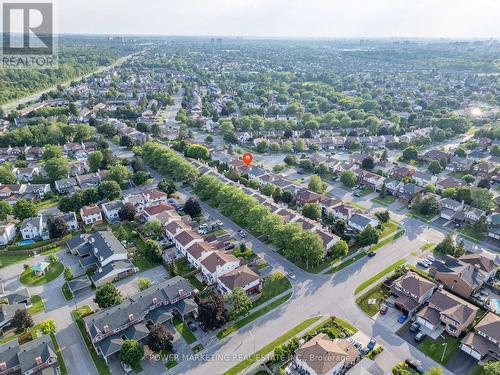 1552 Blohm Drive, Ottawa, ON 
