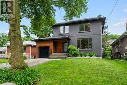 8 FIRWOOD CRESCENT  Toronto, ON M9B 2V7