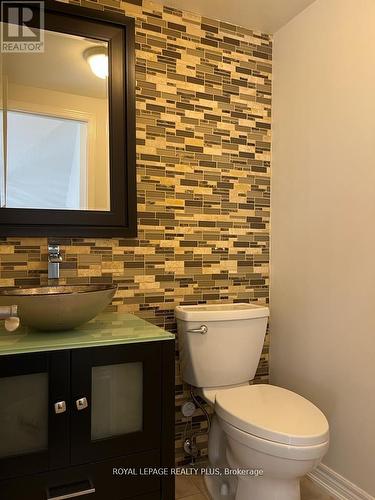 3246 Ridgeleigh Heights, Mississauga, ON - Indoor Photo Showing Bathroom