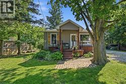 21 RENFREW Street E Haldimand County, ON N3W 1E8