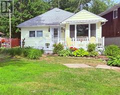1062 PREMIER ROAD North Bay (Ferris), ON P1A 2J1