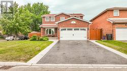 2 BURNLEY PLACE Brampton, ON L6Z 2V1