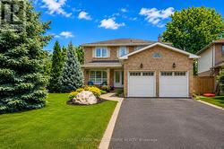 Gorgeous Curb Appeal & Parking for 6 - 