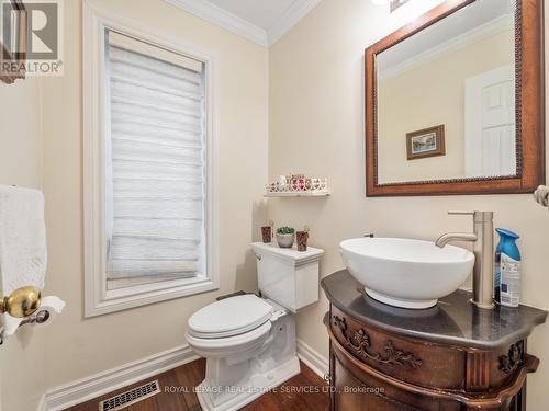 63 Deerglen Terrace, Aurora, ON 