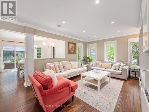 63 Deerglen Terrace, Aurora, ON 