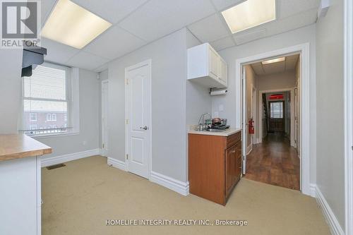 25 Berczy Street, Barrie, ON 