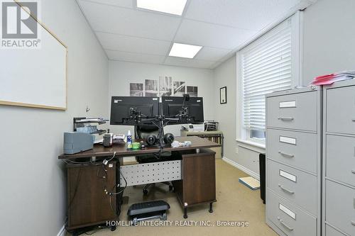 25 Berczy Street, Barrie, ON 