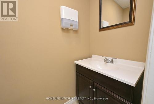 25 Berczy Street, Barrie, ON 