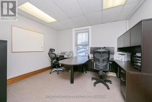 25 Berczy Street, Barrie, ON 