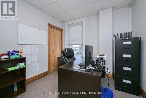 25 Berczy Street, Barrie, ON 