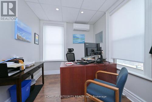 25 Berczy Street, Barrie, ON 