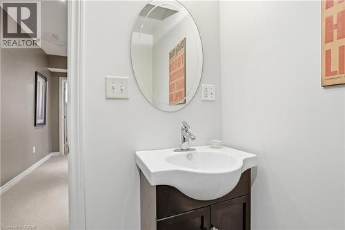 9 Pace Avenue, Brantford, ON - Indoor Photo Showing Bathroom