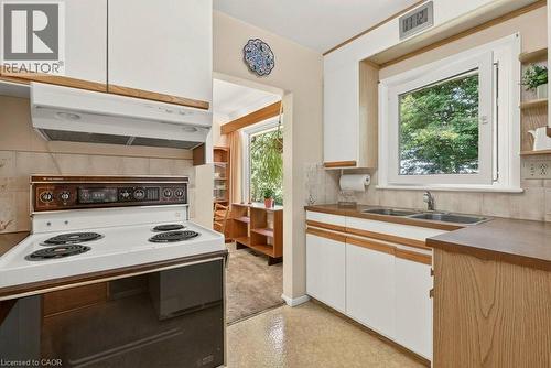 803 Montgomery Drive, Ancaster, ON - Indoor Photo Showing Kitchen With Double Sink