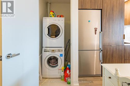 1708 - 1 Bloor Street E, Toronto, ON 
