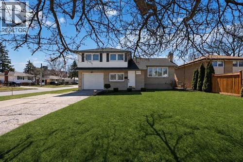 943 Ellwood AVENUE  Sarnia, ON N7V 3E9