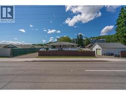 2923 FERRY AVENUE Prince George, BC V2N 1L3