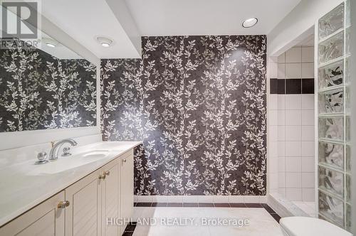 4369 Spinningdale Court, Mississauga, ON 