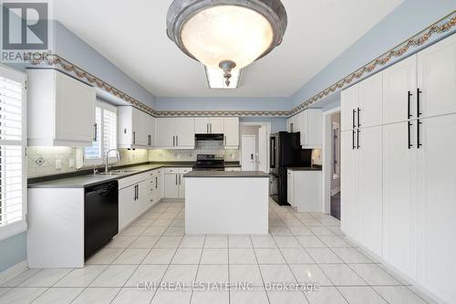 15 Treegrove Circle, Aurora, ON 
