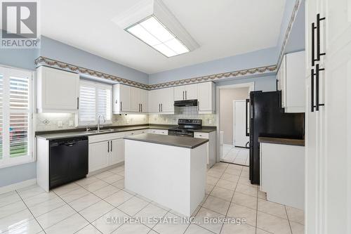 15 Treegrove Circle, Aurora, ON 