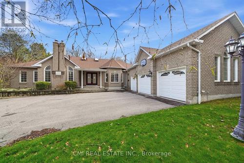 15 Treegrove Circle, Aurora, ON 