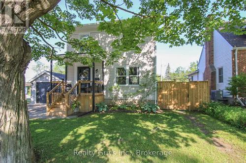 727 CHESTERFIELD AVENUE  Peterborough (Northcrest Ward 5), ON K9H 4Y1