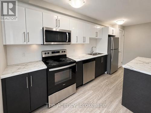 302 - 99 CHURCH STREET , St. Catharines (Downtown), Ontario L2R 3E1 2