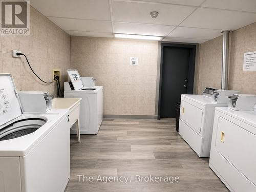 B1 - 143 WESTCHESTER CRESCENT , St. Catharines (E. Chester), Ontario L2P 2N8 5