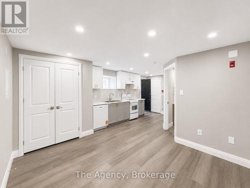 B1 - 143 WESTCHESTER CRESCENT , St. Catharines (E. Chester), Ontario L2P 2N8 3