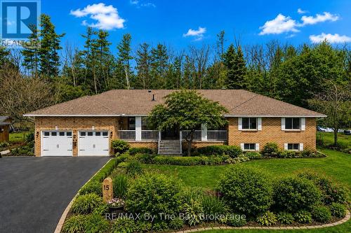 15 DEANNA DRIVE  Wasaga Beach, ON L9Z 1J5