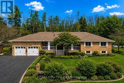15 DEANNA DRIVE Wasaga Beach, ON L9Z 1J5
