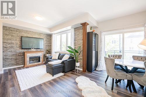 213 - 3075 THOMAS STREET  Mississauga, ON L5M 0L8