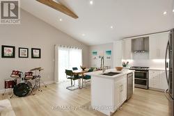 Eat in Kitchen - 
