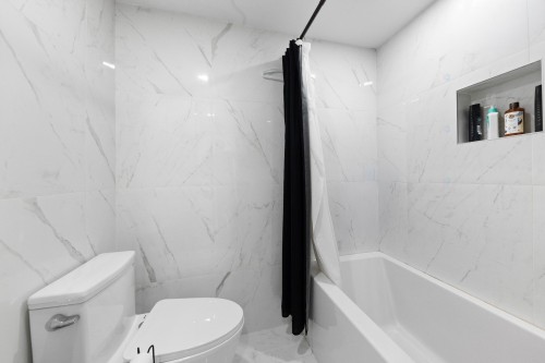 Bathroom - 7442 Rue St-Gérard, Montréal (Villeray/Saint-Michel/Parc-Extension), QC 
