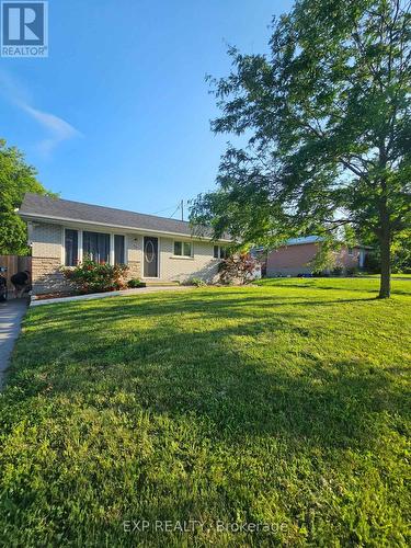 90 MORENZ CRESCENT  Kingston (Rideau), ON K7K 2X3