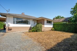 352 Howard Ave Nanaimo, BC V9R 3R9