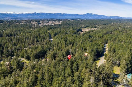 745 Lazo Rd, Comox, BC 