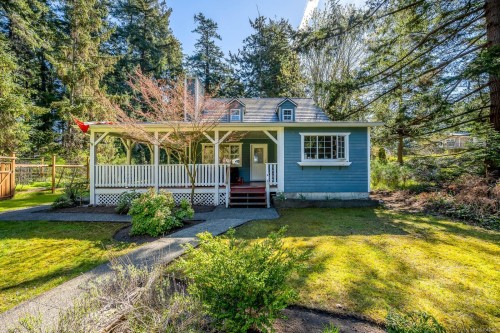 745 Lazo Rd, Comox, BC 