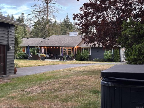 5000 Childs Rd, Courtenay, BC 