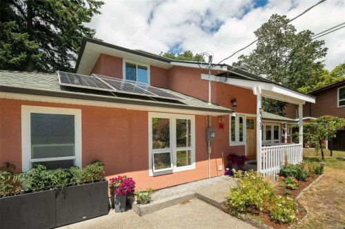 335 Damon Dr, View Royal, BC 