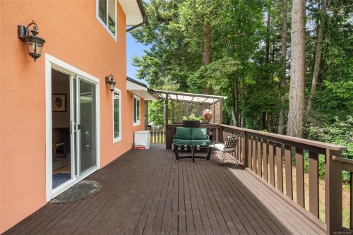 335 Damon Dr, View Royal, BC 