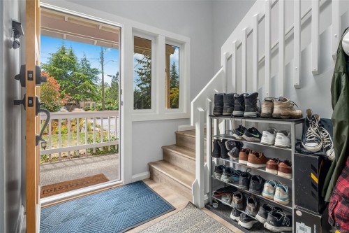 335 Damon Dr, View Royal, BC 