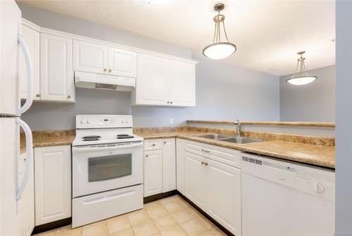 #10-8 White St, Ladysmith, BC 