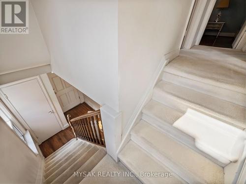 21 Oak Hampton Boulevard, Toronto, ON 