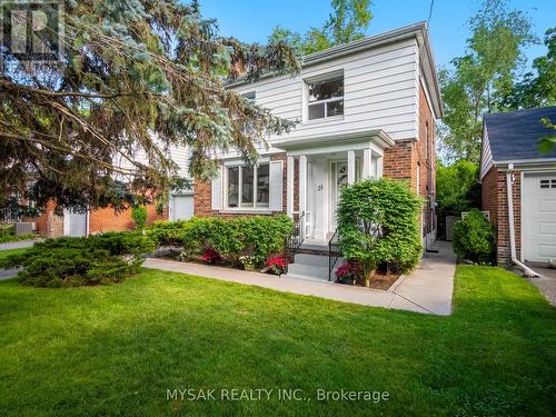 21 Oak Hampton Boulevard, Toronto, ON 