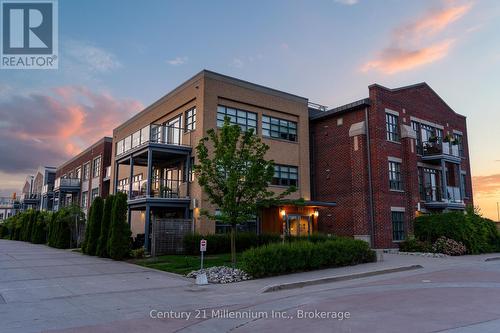 209 - 1 SHIPYARD LANE  Collingwood, ON L9Y 0W2