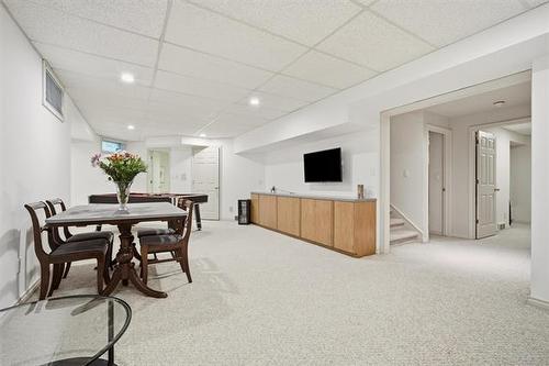 27 Kerslake Pl, Winnipeg, MB 