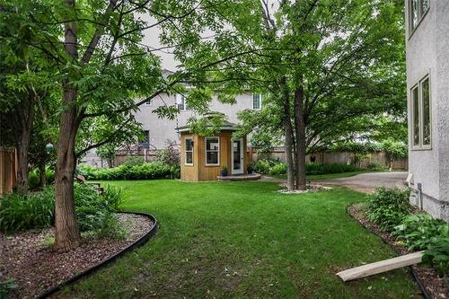 27 Kerslake Pl, Winnipeg, MB 